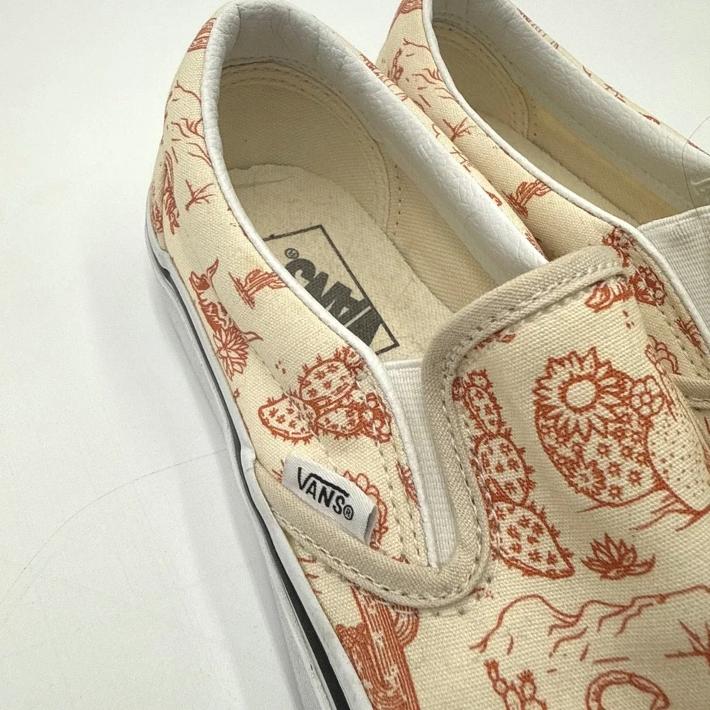 Vans Classic Slip-On Desert Vibes Turtledove Cactus Cow Skull Men 7 Women 8.5